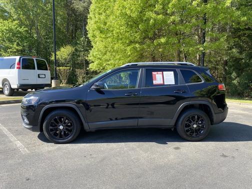 Diamond Black Crystal Pearlcoat 2020 Jeep Cherokee Latitude