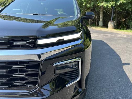 2025 Chevrolet Traverse FWD LT