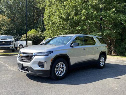 2022 Chevrolet Traverse LS