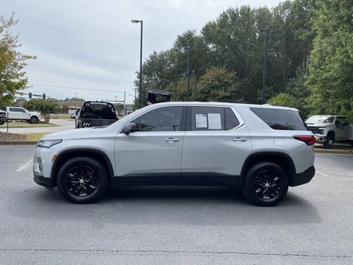 2022 Chevrolet Traverse LS