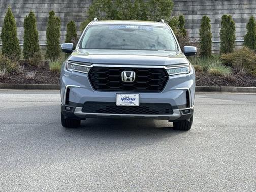 Sonic Gray Pearl 2025 Honda Pilot Touring