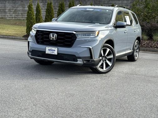 Sonic Gray Pearl 2025 Honda Pilot Touring