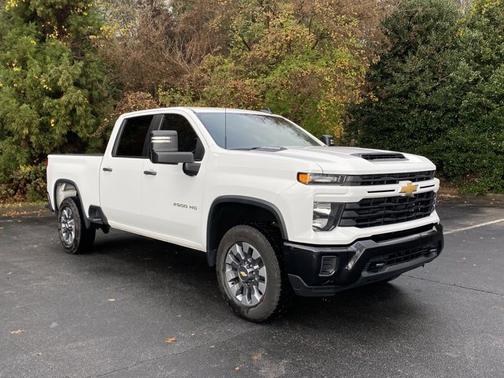 2024 Chevrolet Silverado 2500 Custom