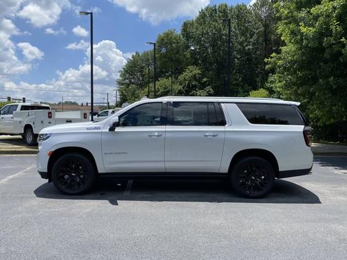 2023 Chevrolet Suburban High Country