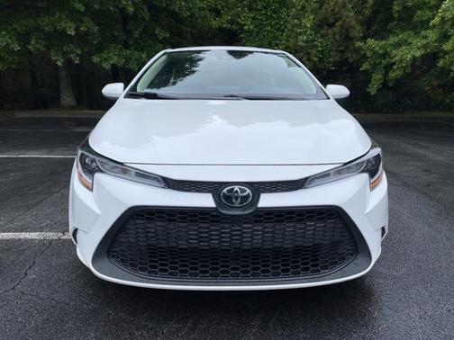 Super White 2021 Toyota Corolla LE