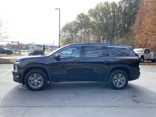 2025 Chevrolet Traverse FWD LT