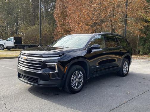 2025 Chevrolet Traverse FWD LT