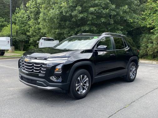 Mosaic Black Metallic 2026 Chevrolet Equinox FWD LT