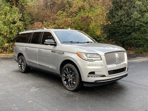 2022 Lincoln Navigator L Reserve