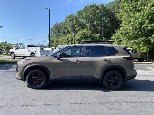 2025 Nissan Rogue Rock Creek