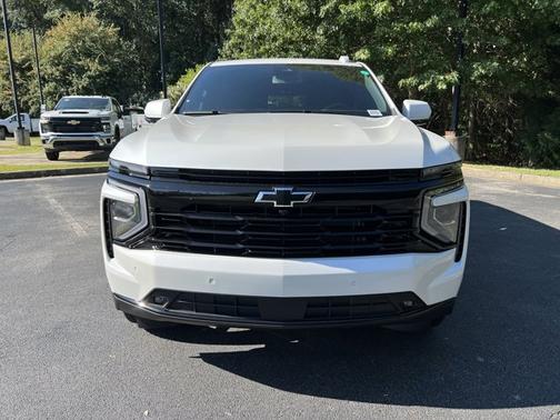 2025 Chevrolet Suburban RST