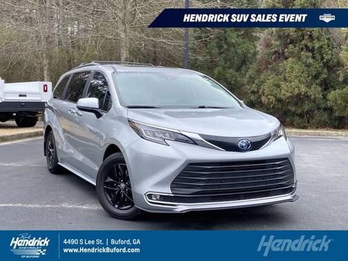 2022 Toyota Sienna XLE