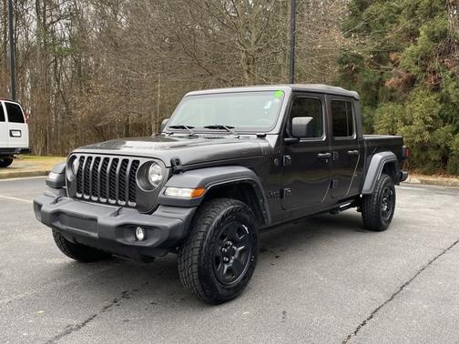 2022 Jeep Gladiator Sport