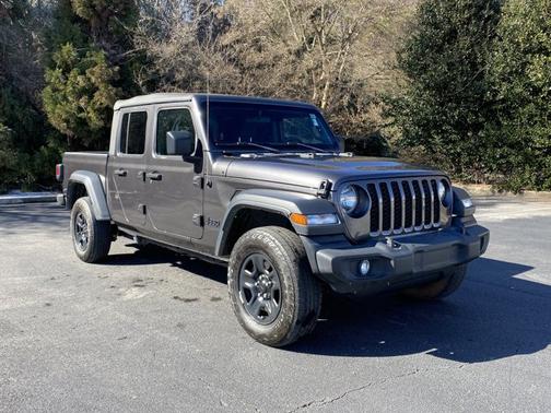 2022 Jeep Gladiator Sport