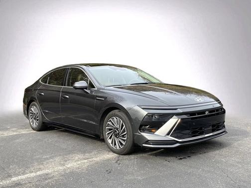 2024 Hyundai SONATA Hybrid Limited