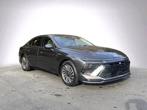 2024 Hyundai SONATA Hybrid Limited