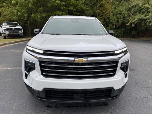 2025 Chevrolet Traverse FWD LT