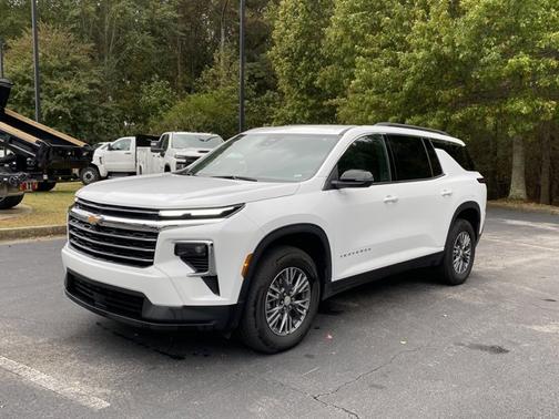 2025 Chevrolet Traverse FWD LT
