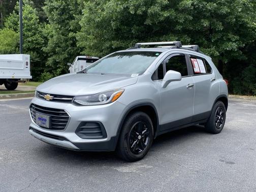 Silver Ice Metallic 2018 Chevrolet Trax LT