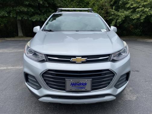Silver Ice Metallic 2018 Chevrolet Trax LT