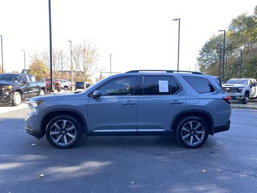 2024 Honda Pilot Touring