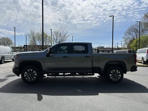 Sterling Gray Metallic 2026 Chevrolet Silverado 2500 Custom