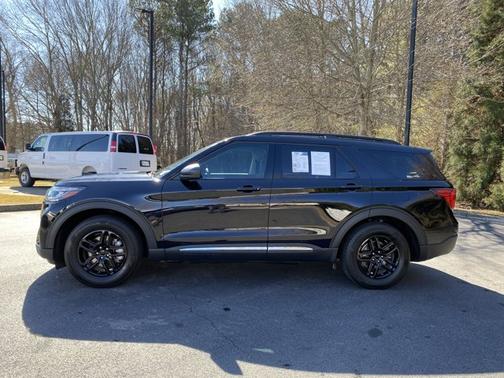 2025 Ford Explorer Active