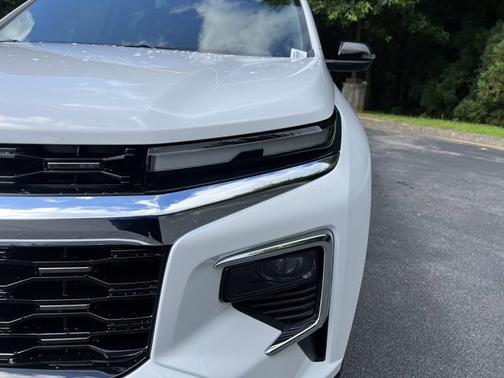 2025 Chevrolet Traverse FWD LT