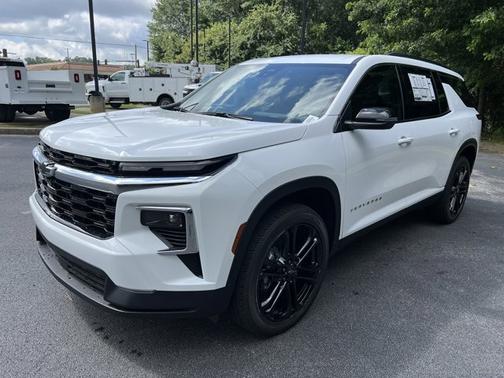 2025 Chevrolet Traverse FWD LT