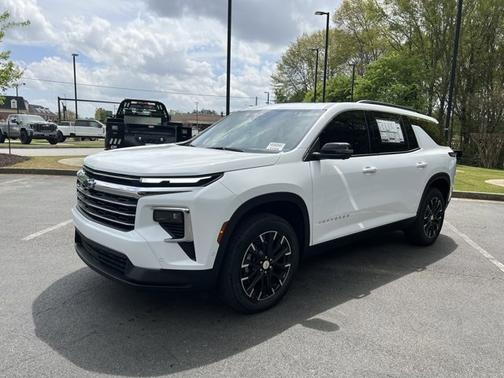 2025 Chevrolet Traverse FWD LT
