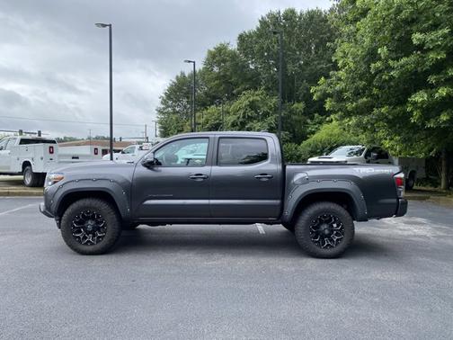 2020 Toyota Tacoma TRD Sport