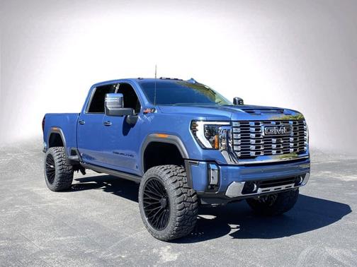 2024 GMC Sierra 2500 Denali