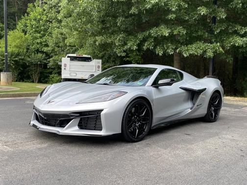 Blade Silver Metallic 2026 Chevrolet Corvette 1LZ
