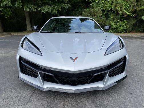 Blade Silver Metallic 2026 Chevrolet Corvette 1LZ
