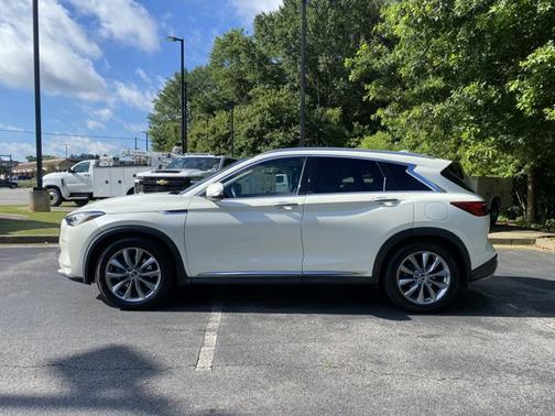 2019 INFINITI QX50 LUXE