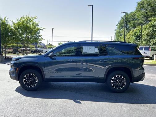 Lakeshore Blue Metallic 2026 Chevrolet Traverse AWD Z71