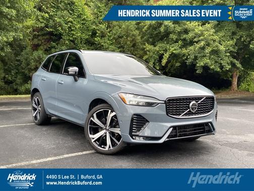 2022 Volvo XC60 R-Design