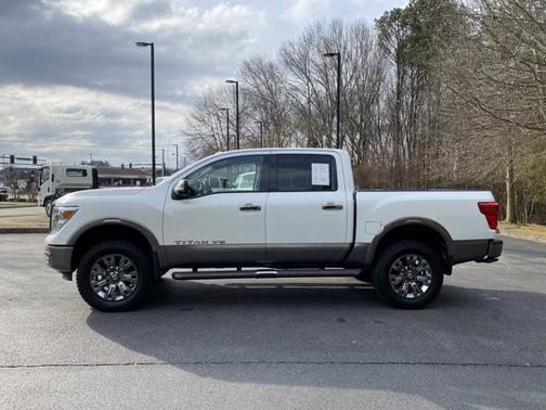 2018 Nissan Titan Platinum Reserve