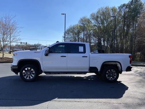 2024 Chevrolet Silverado 2500 Custom
