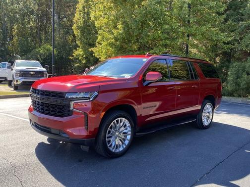 2023 Chevrolet Suburban RST