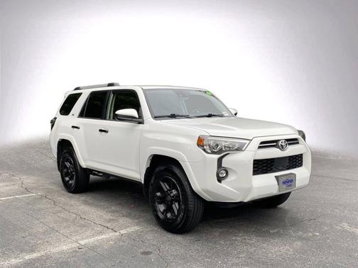2022 Toyota 4Runner SR5