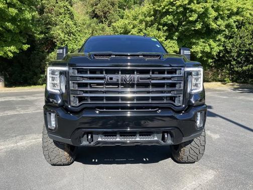 Onyx Black 2022 GMC Sierra 2500 AT4