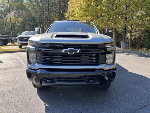 2026 Chevrolet Silverado 2500 Custom