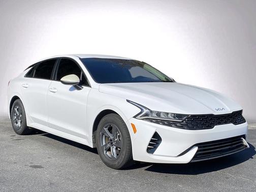 2022 Kia K5 LX