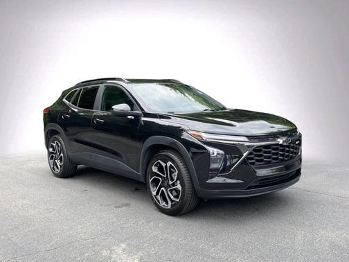 Mosaic Black Metallic 2024 Chevrolet Trax 2RS