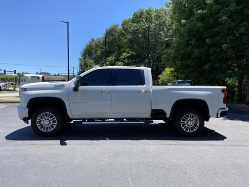 Summit White 2023 Chevrolet Silverado 2500 High Country