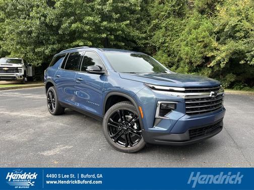 2026 Chevrolet Traverse FWD LT