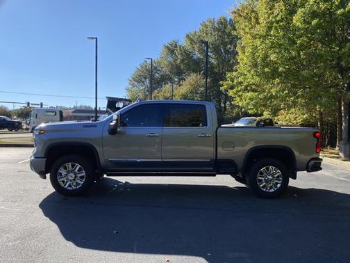 2025 Chevrolet Silverado 2500 High Country