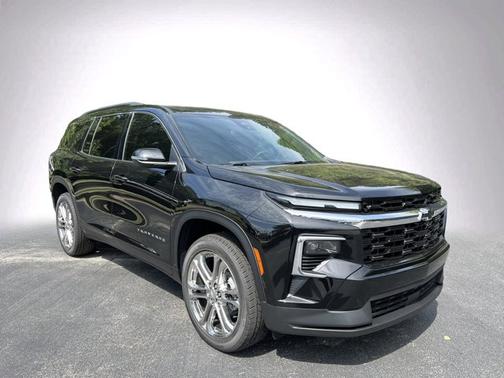 2025 Chevrolet Traverse FWD LT