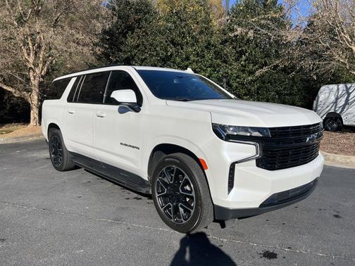 2023 Chevrolet Suburban RST